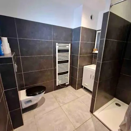 Piscine, 200m Port De Vecchio Pour 2 Personnes *