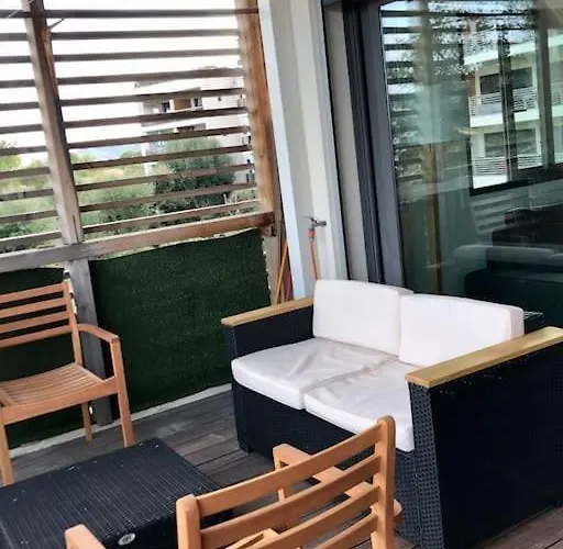 Appartement Piscine, 200m Port De Vecchio Pour 2 Personnes *